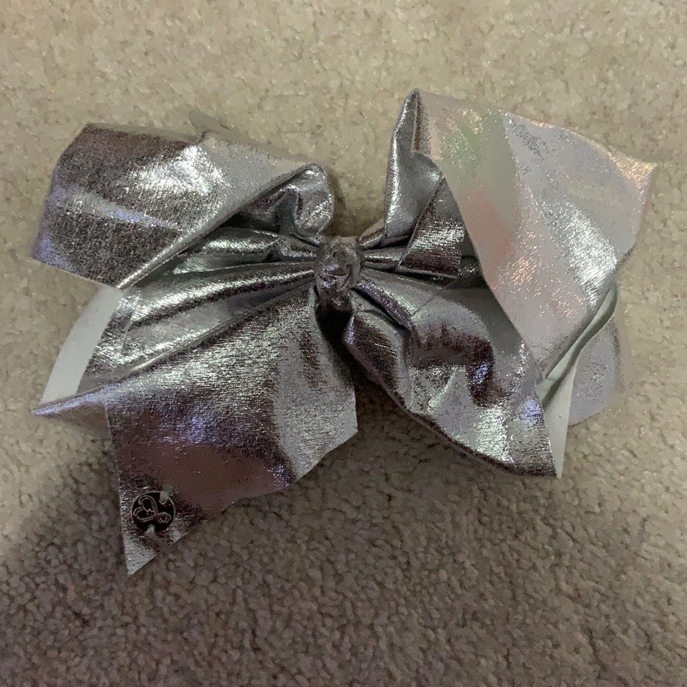 JoJo Bow